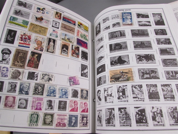 TRAVELER POSTAGE STAMP ALBUM & LOOSE US & FOREIGN STAMPS