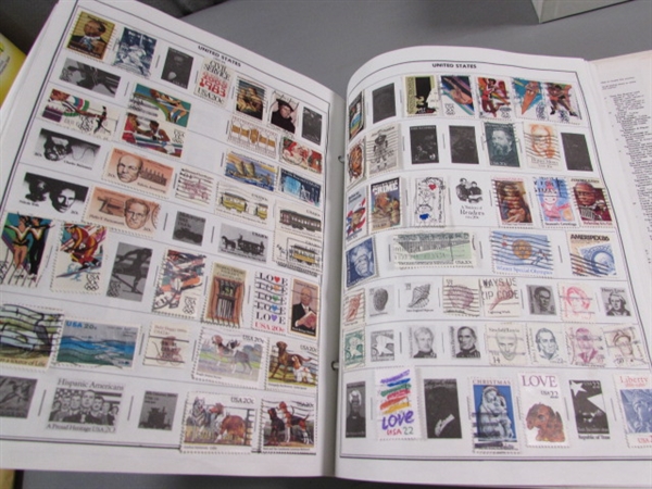 TRAVELER POSTAGE STAMP ALBUM & LOOSE US & FOREIGN STAMPS