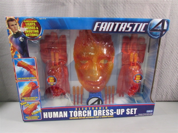 FANTASTIC 4 - HUMAN TORCH DRESS UP KIT & THING FEET - NEW