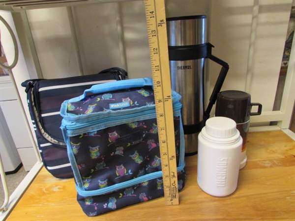 INSULATED LUNCH BAGS & THERMOSeS