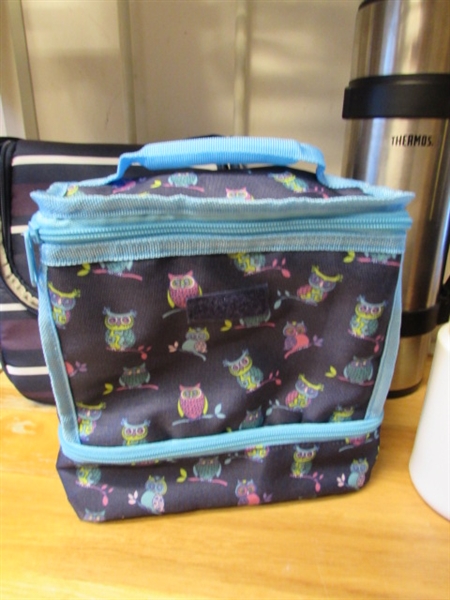 INSULATED LUNCH BAGS & THERMOSeS