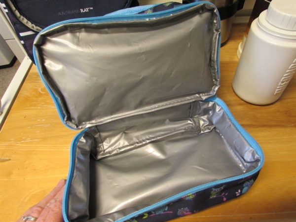 INSULATED LUNCH BAGS & THERMOSeS