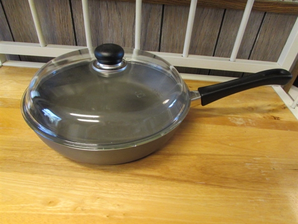 SAUCE PAN & FRYING PAN W/GLASS LIDS