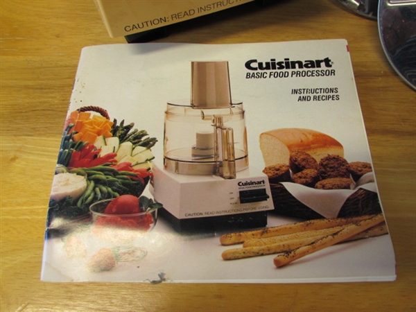 CUISINART FOOD PROCESSOR