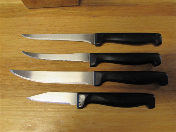 KITCHEN KNIVES & CUTTING BOARDS