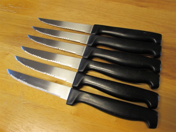 KITCHEN KNIVES & CUTTING BOARDS