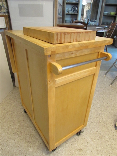 PINE WOODEN KITCHEN ISLAND ON CASTORS & CUTTING BOARD