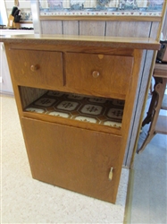 SMALL STORAGE CABINET