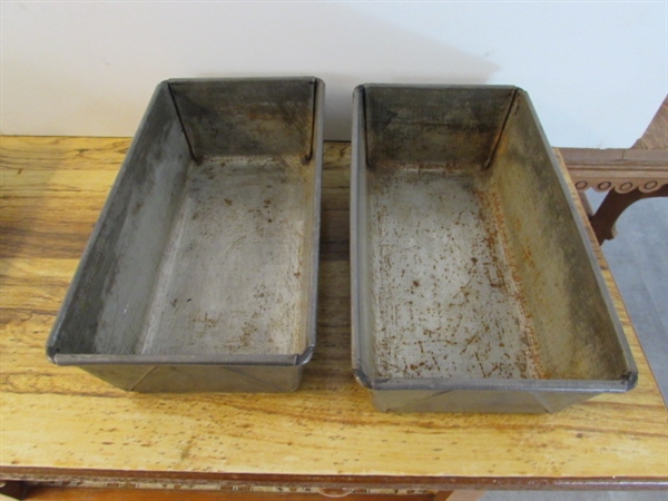 METAL BAKEWARE