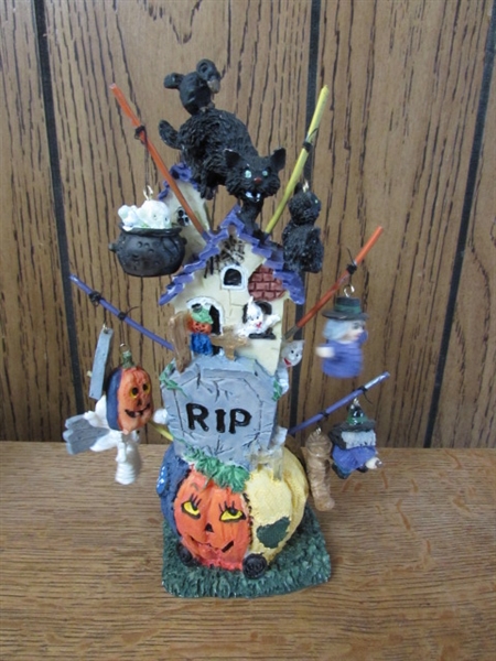 TABLETOP HALLOWEEN DECOR