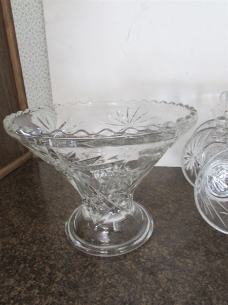 VINTAGE PUNCH BOWL W/STAND & CUPS