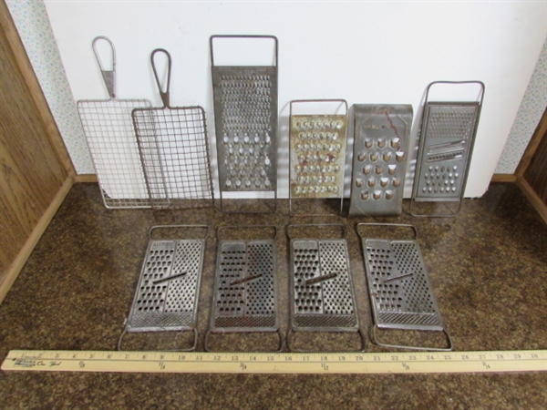 VINTAGE GRATERS