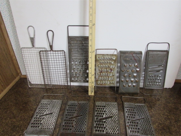 VINTAGE GRATERS