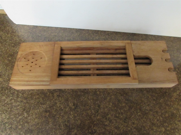 VINTAGE WOODEN CRANBERRY RAKE, BATH TRAY & SMALL STOOL