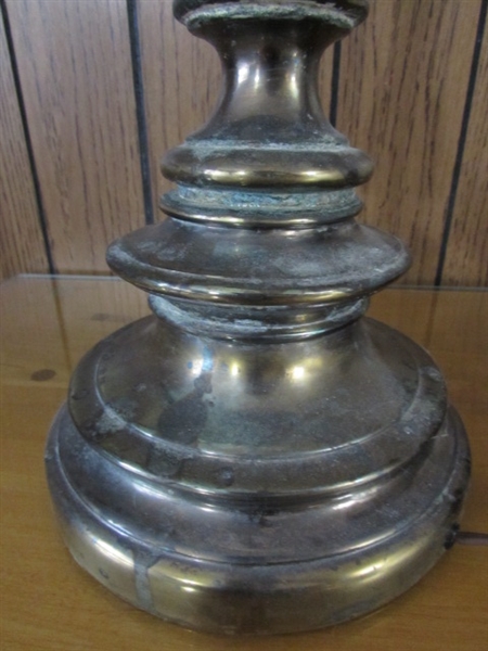 PAIR OF VINTAGE BRASS TABLE LAMPS