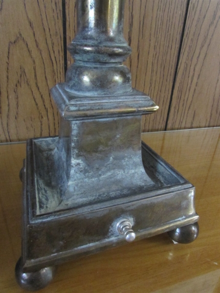 PAIR OF VINTAGE BRASS TABLE LAMPS