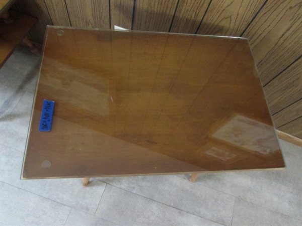 VINTAGE MAPLE SIDE TABLE W/STORAGE & GLASS TOP