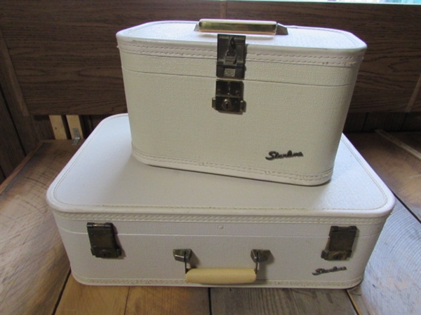 VINTAGE STARLINE HARDSHELL SUITCASE & TRAIN CASE