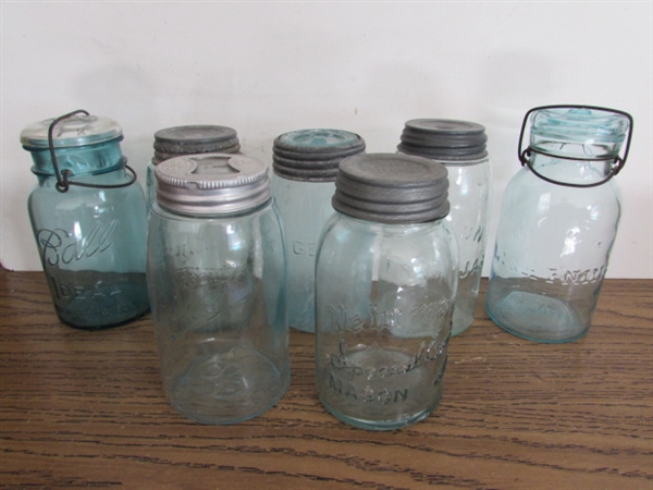 VINTAGE/ANTIQUE BLUE QUART JARS