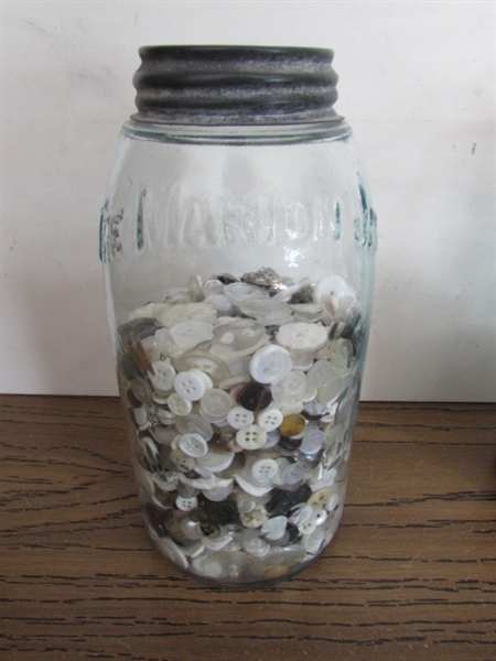 3 VINTAGE/ANTIQUE 1/2 GALLON BLUE JARS W/BUTTON COLLECTION