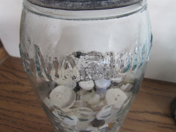 3 VINTAGE/ANTIQUE 1/2 GALLON BLUE JARS W/BUTTON COLLECTION