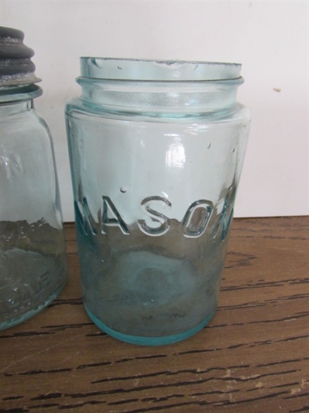 SMALL VTG/ANTIQUE BLUE PINT/JELLY JARS & GLASS FLOWER FROG