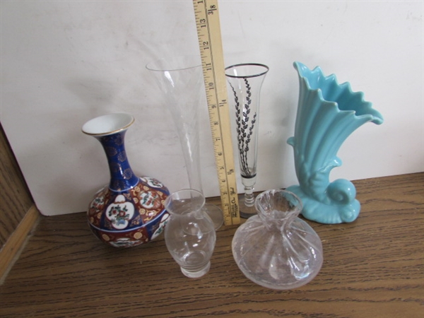 ASSORTED VINTAGE VASES