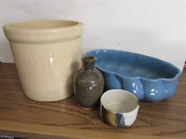 STONEWARE CROCK, CERAMIC & CLAY VESSELS