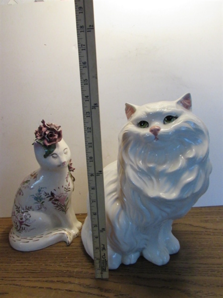 LARGE CERAMIC HOUSE CAT & PAINTED CAT STATUE