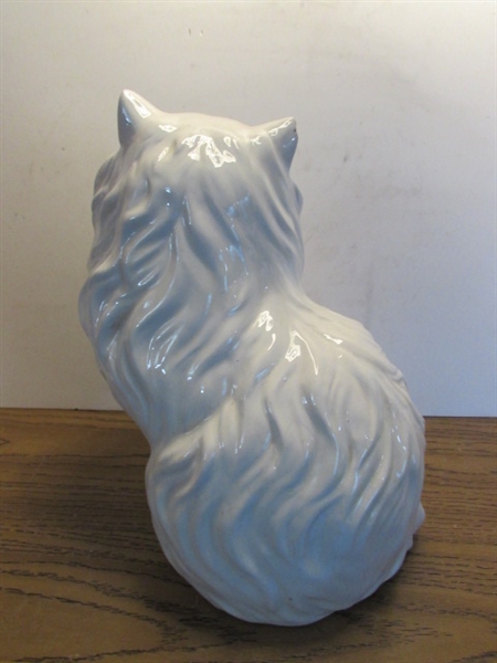 LARGE CERAMIC HOUSE CAT & PAINTED CAT STATUE