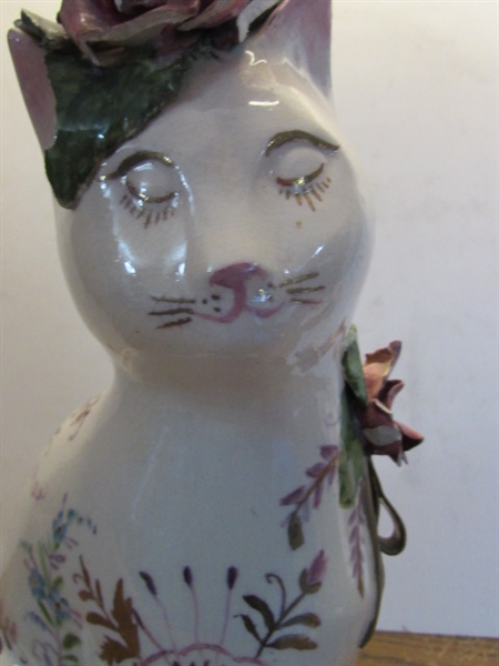 LARGE CERAMIC HOUSE CAT & PAINTED CAT STATUE