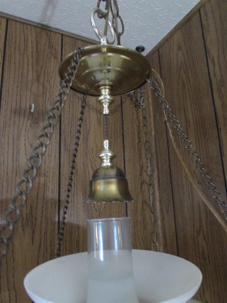 ANTIQUE STYLE BRASS SWAG LAMP