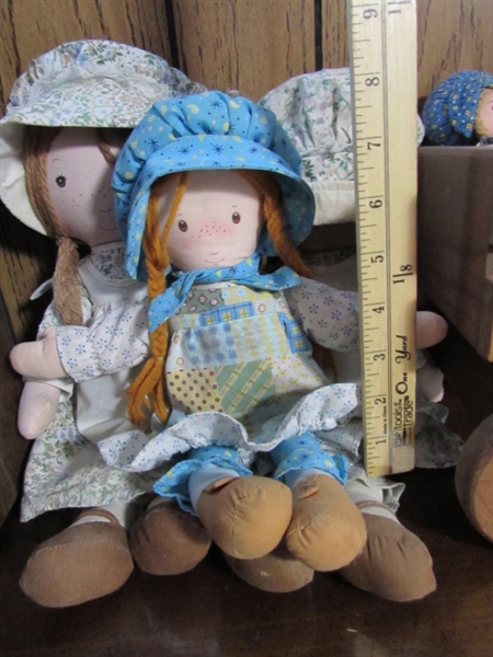 HOLLY HOBBIE DOLLS & WOODEN WAGON