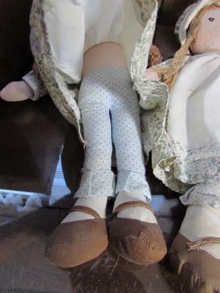 HOLLY HOBBIE DOLLS & WOODEN WAGON