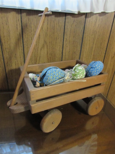 HOLLY HOBBIE DOLLS & WOODEN WAGON