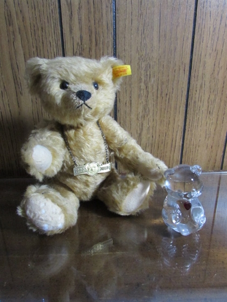 SMALL STEIFF BEAR & GLASS BEAR PAPERWEIGHT