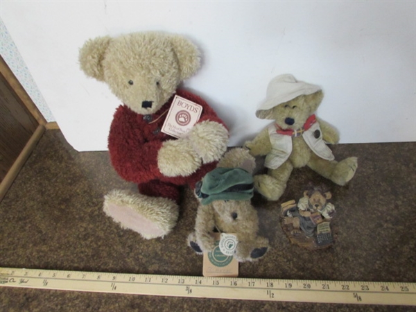 BOYDS BEAR COLLECTION