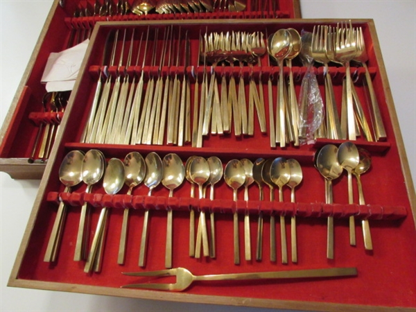 HUGE SET OF VINTAGE BRASS FLATWARE IN CHEST FROM THAILAND