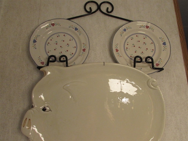 PLATE DISPLAY & DECORATIVE PLATES