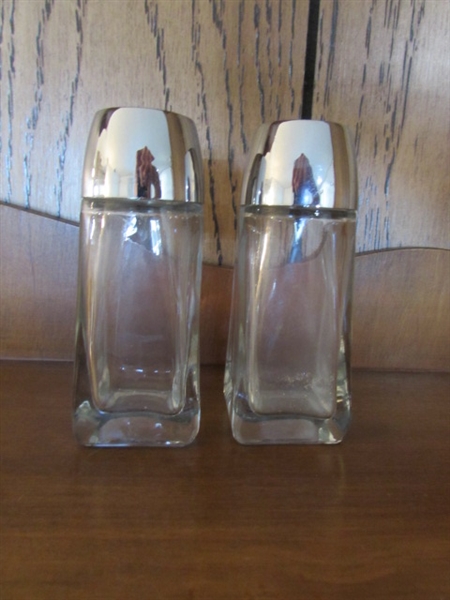 SALT & PEPPER SHAKERS