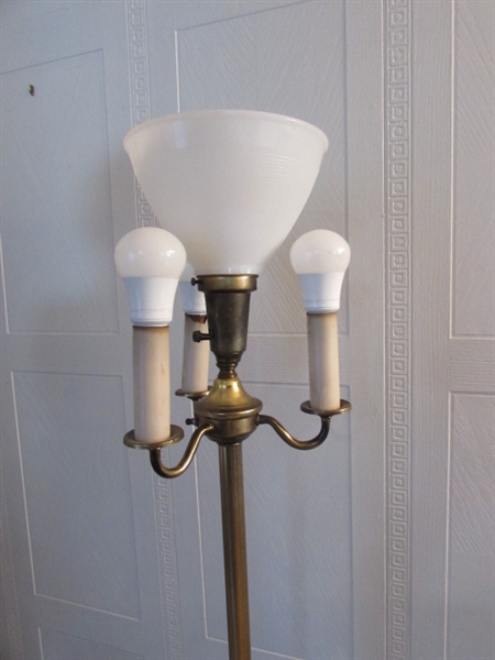 ANTIQUE? FLOOR LAMP