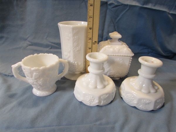 ASSORTED VINTAGE/ANTIQUE MILK GLASS ITEMS