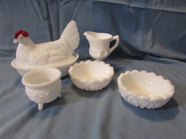 VINTAGE/ANTIQUE McKEE PLYMOUTH THUMBPRINT & WESTMORELAND MILK GLASS ITEMS