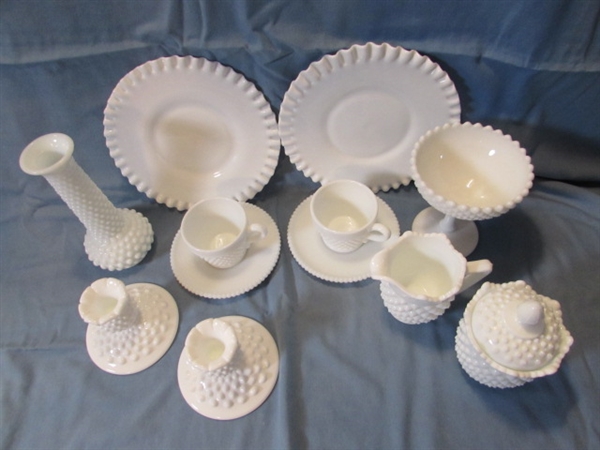 LARGE ASSORTMENT OF VINTAGE/ANTIQUE HOBNAIL MILKGLASS