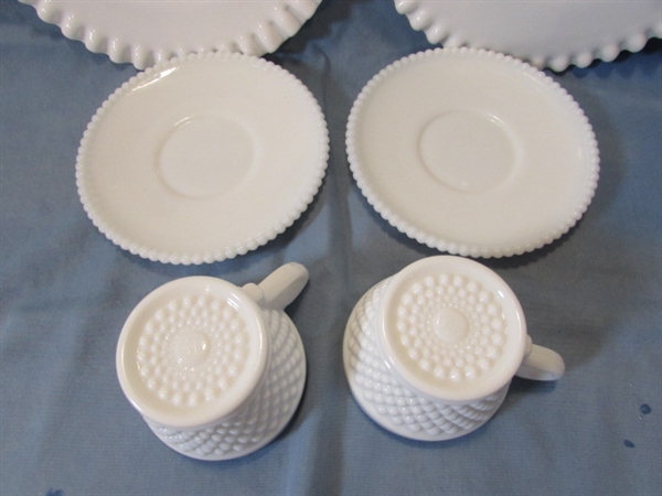 LARGE ASSORTMENT OF VINTAGE/ANTIQUE HOBNAIL MILKGLASS