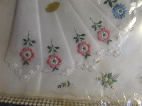 VINTAGE NOS HANKIES & ANTIQUE 1/2 APRON