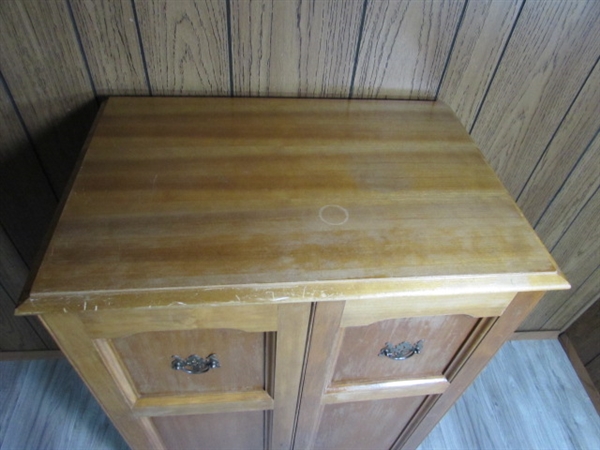 4 SHELF SOLID WOOD CABINET ON WHEELS