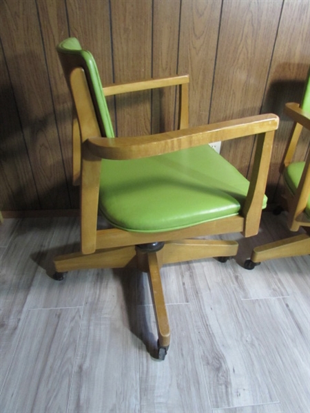 PAIR OF MID CENTURY OFFICE/DESK CHAIRS