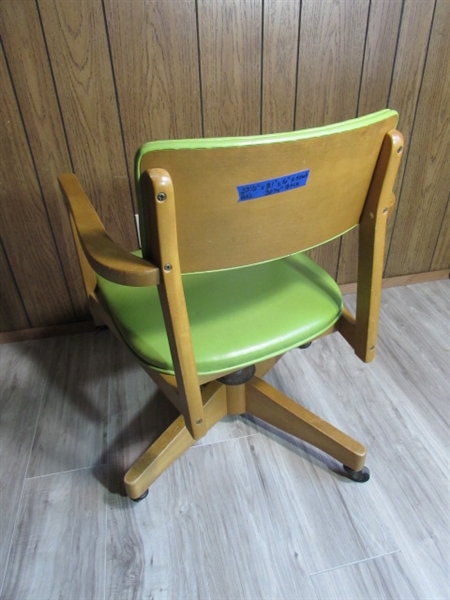 PAIR OF MID CENTURY OFFICE/DESK CHAIRS