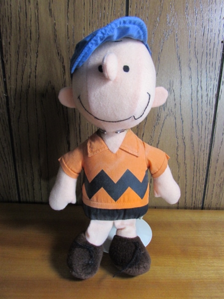 VINTAGE 1966 CHARLIE BROWN SOFT BODY DOLL